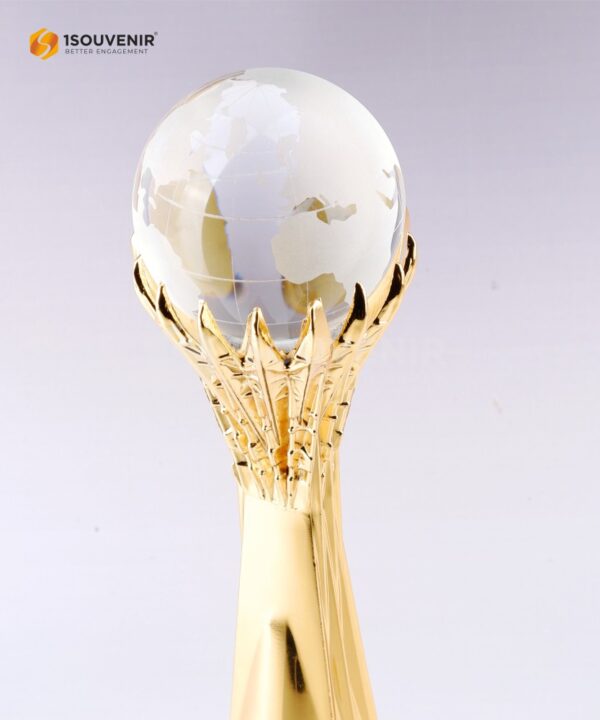 DETAIL-PP325-Piala-Penghargaan-Outstanding-Performance