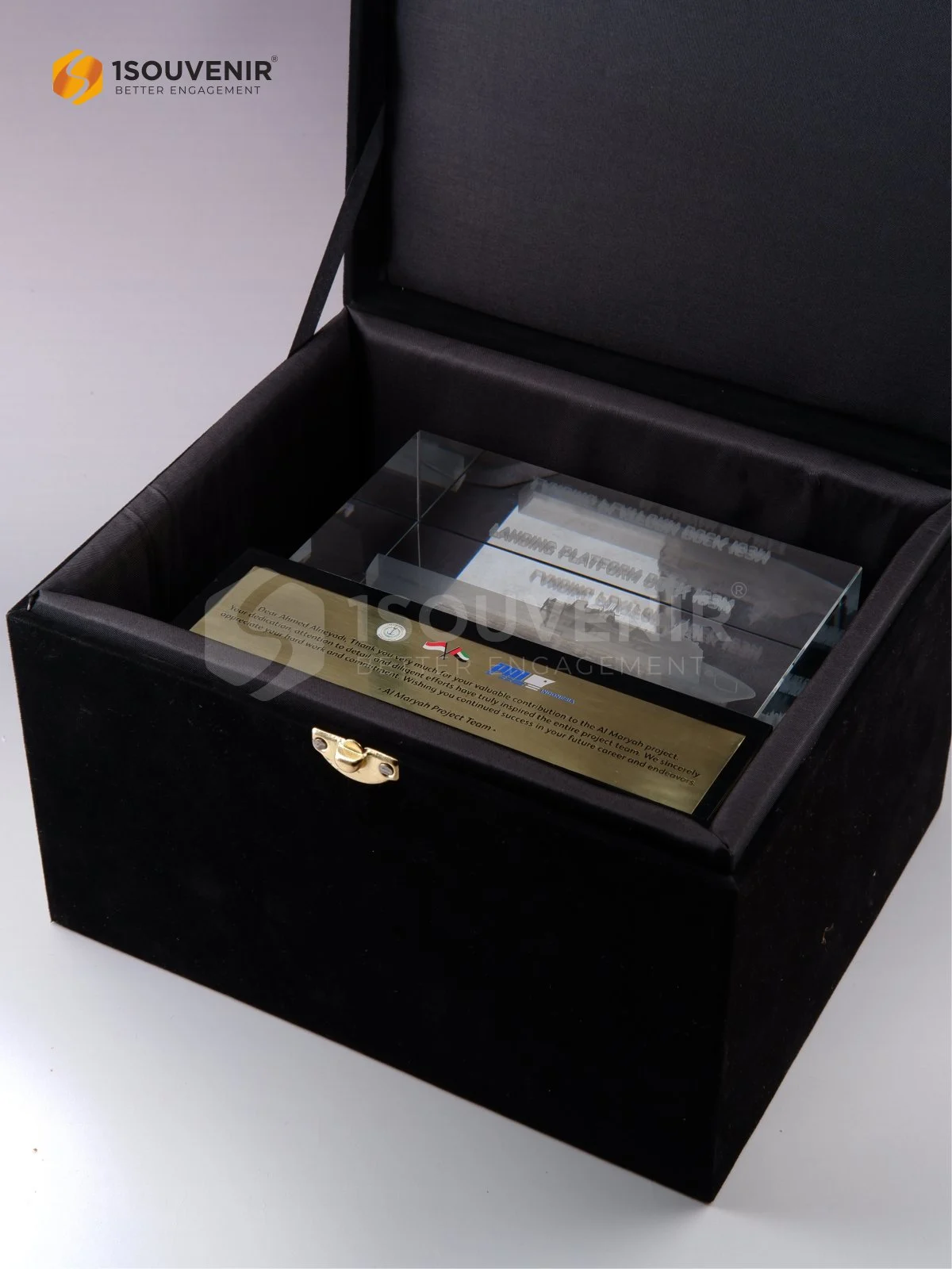 DETAIL2-PKR353 Plakat Kristal Al Maryah Project