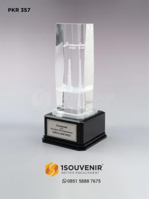 Plakat Kristal Ucapan Terima Kasih dari Pertamina EP Cepu untuk Cepu dan ADK Field